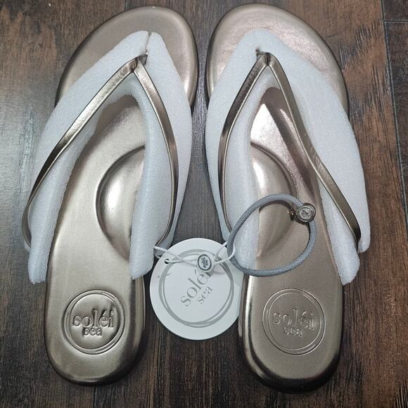 New Revolve Solei Sea Flip Flop Metallic Pewter Size 7 Vegan Leather - Picture 3 of 5